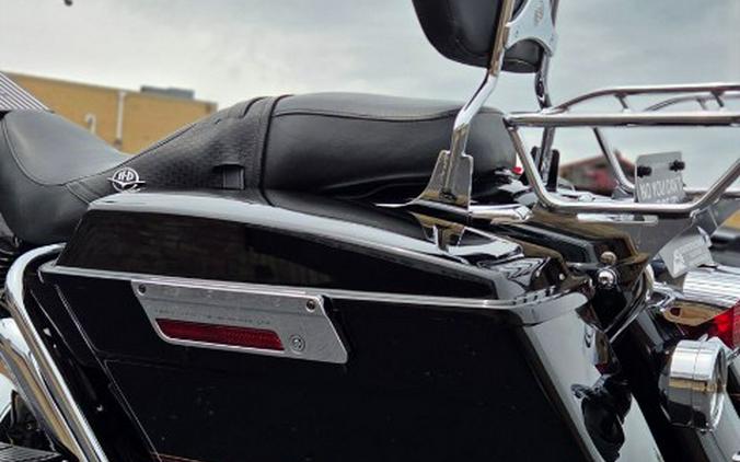 2001 Harley-Davidson FLHRCI Road King® Classic