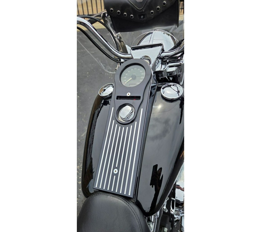 2001 Harley-Davidson FLHRCI Road King® Classic
