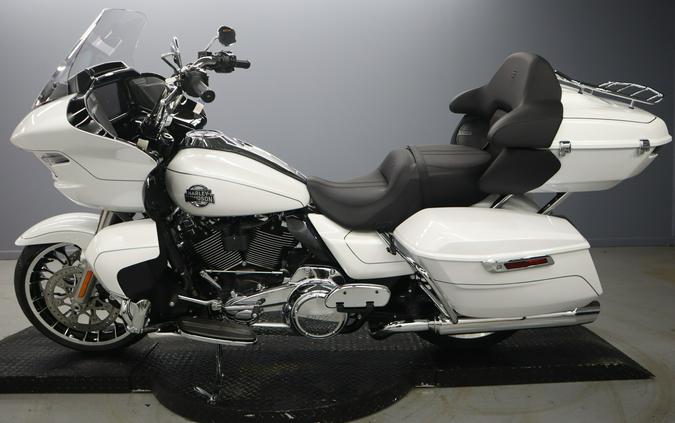 2026 Harley-Davidson Road Glide Limited FLTRXL