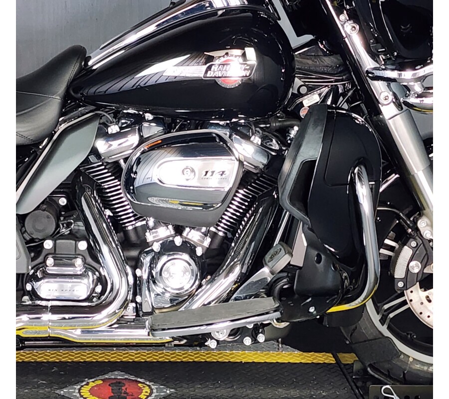 2023 Harley-Davidson Ultra Limited FLHTK BLACK