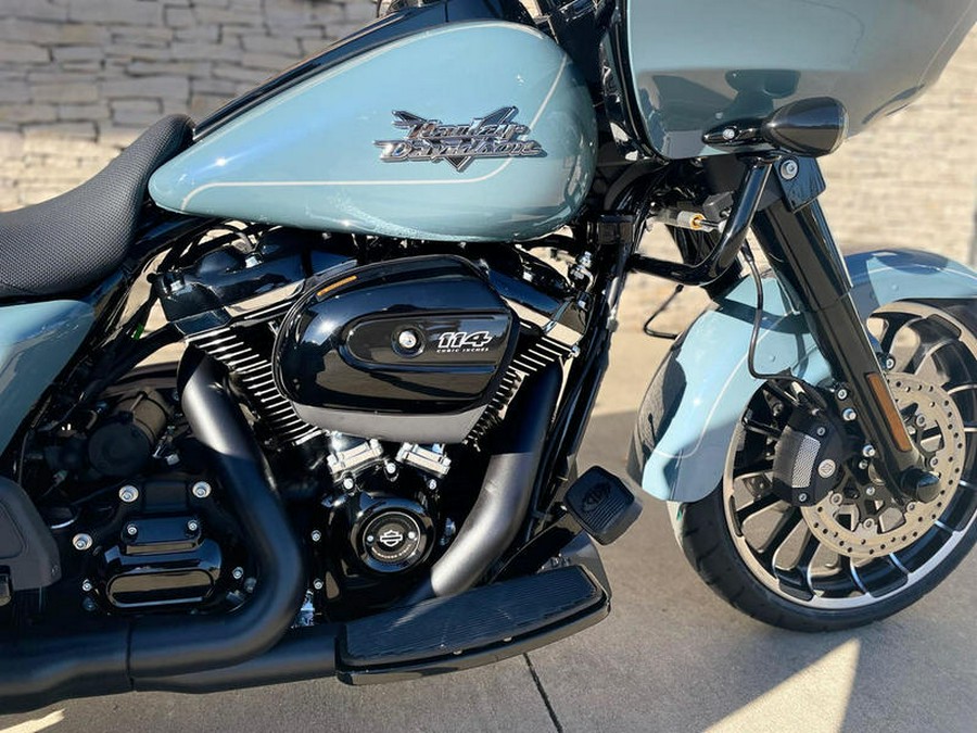 2024 Harley-Davidson® FLTRT - Road Glide® 3