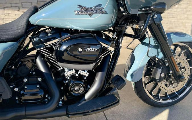 2023 Harley-Davidson Road Glide 3 Trike First Look [5 Fast Facts]