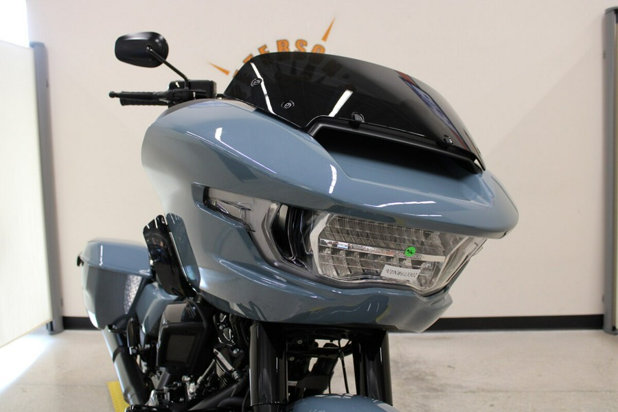 FLTRX 2024 Road Glide™