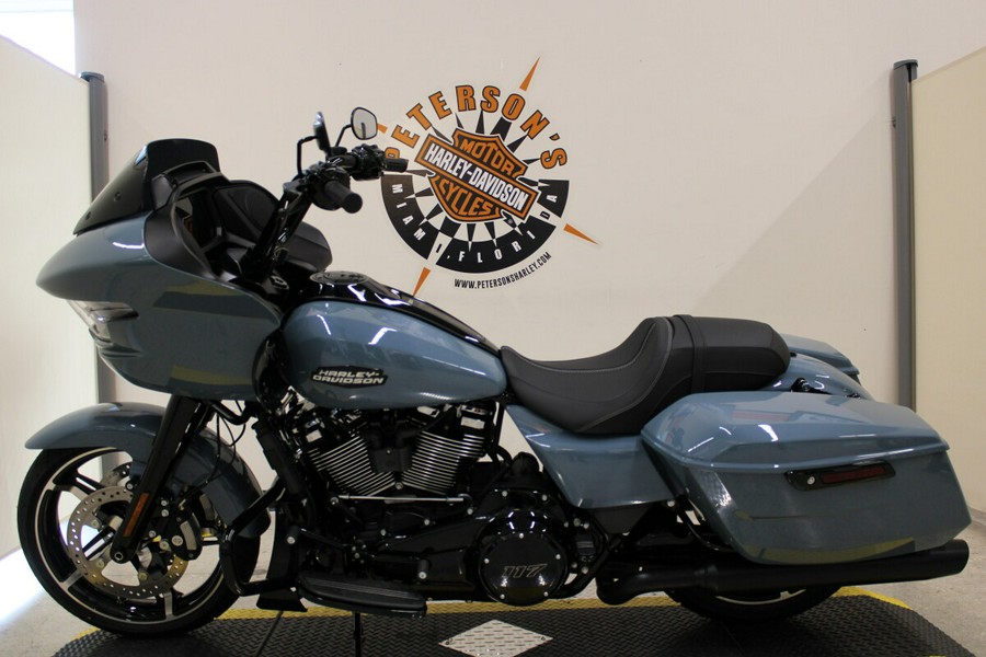 FLTRX 2024 Road Glide™