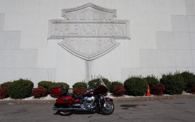 2011 Harley-Davidson CVO™ Road Glide® Ultra