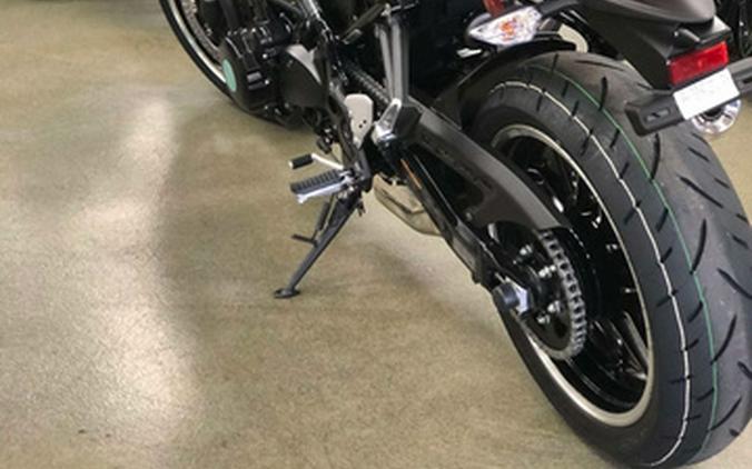 2025 Kawasaki Z900RS ABS