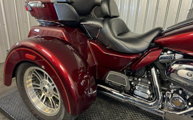 2017 Harley-Davidson TRI GLIDE ULTRA CLASSIC