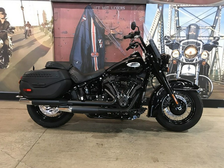 2024 Harley-Davidson Softail FLHCS - Heritage Classic