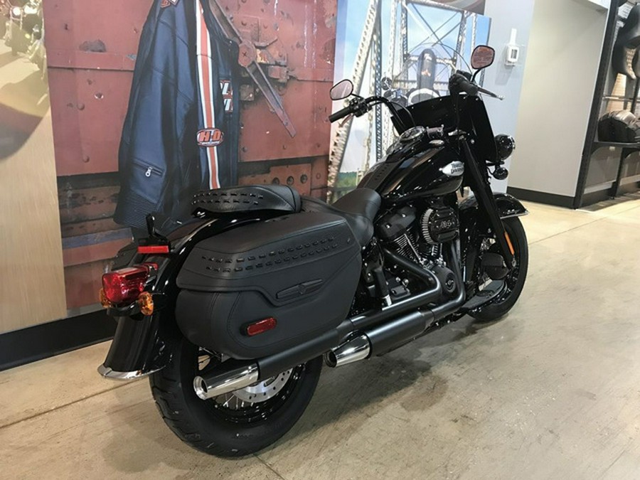 2024 Harley-Davidson Softail FLHCS - Heritage Classic