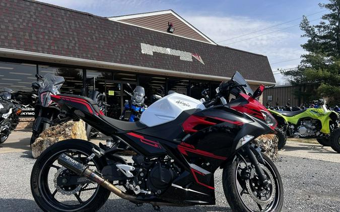 2023 Kawasaki Ninja 400 KRT Edition