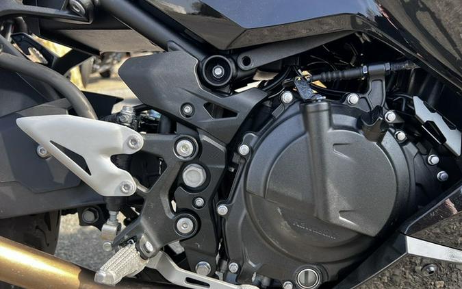 2023 Kawasaki Ninja 400 KRT Edition