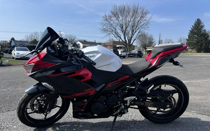 2023 Kawasaki Ninja 400 KRT Edition