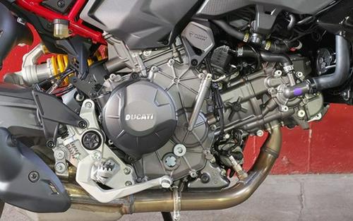 2027 Ducati Hypermotard V2 SP SP Livery