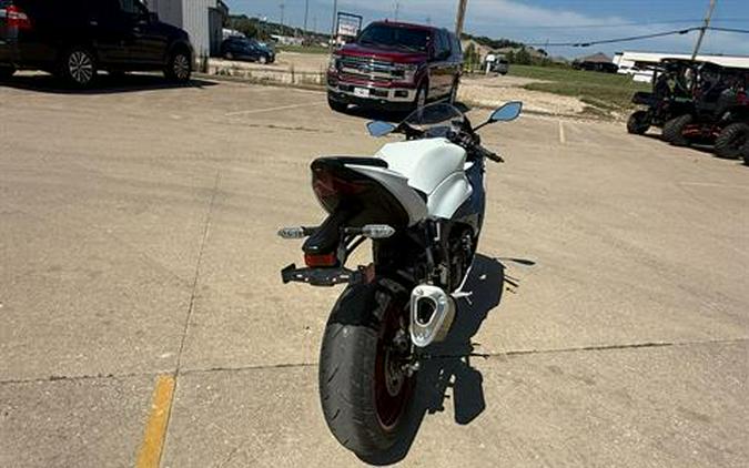 2025 Kawasaki Ninja® ZX™-6R