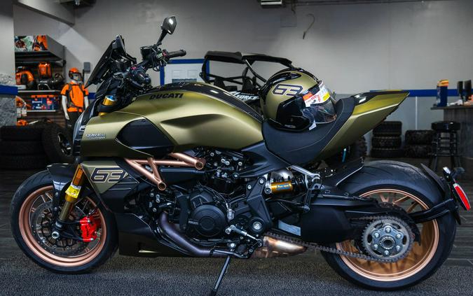 2021 Ducati Diavel 1260 Lamborghini Gea Green