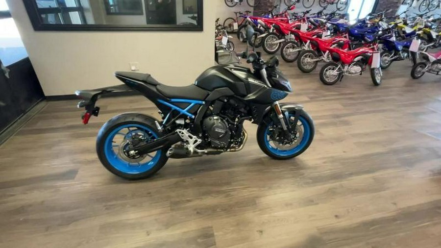 2024 Suzuki GSX-8S