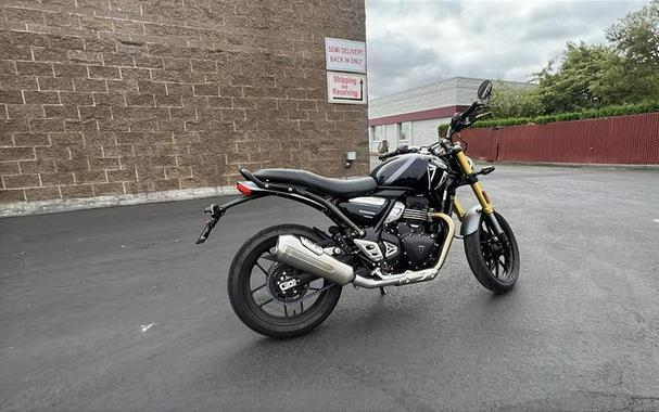 2025 Triumph Speed 400 Phantom Black / Storm Grey