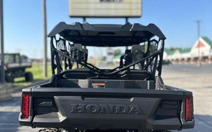 2023 Honda® Pioneer 1000-6 Deluxe Crew