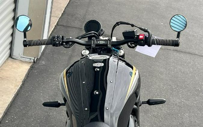 2022 Yamaha XSR700