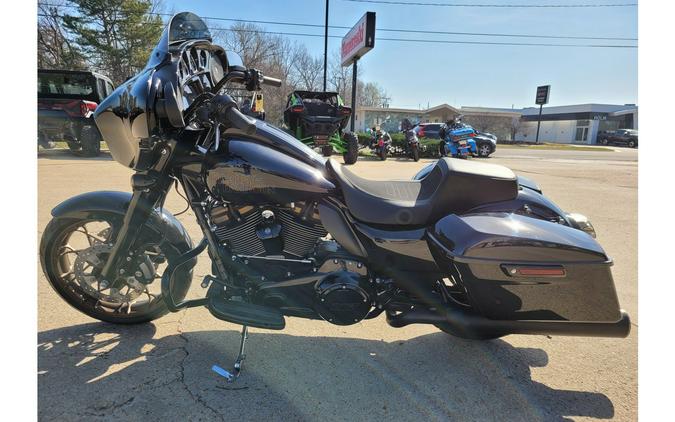 2023 Street Glide ST Vivid Black - Harley-Davidson®