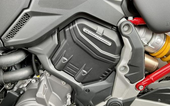 2023 Ducati Multistrada V4S Travel & Radar