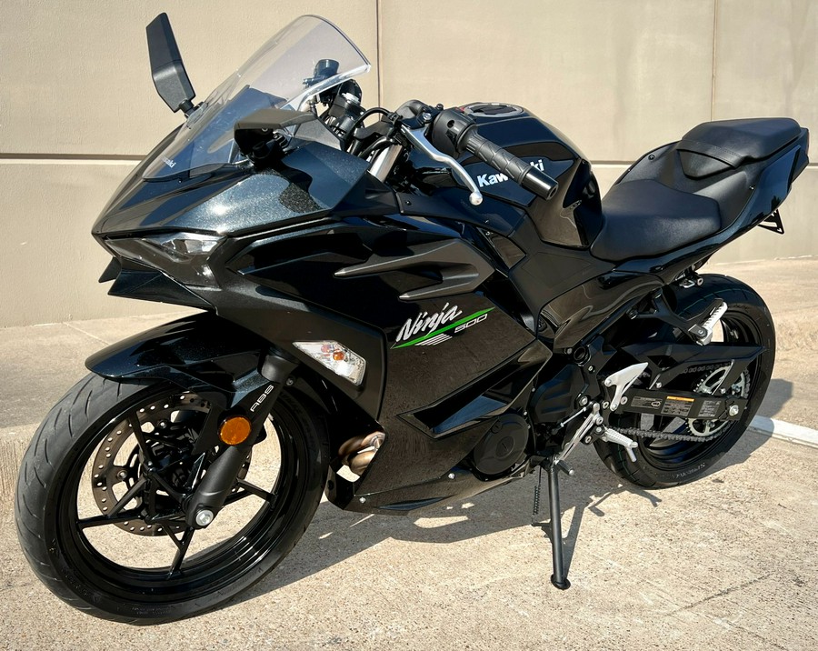 2024 KAWASAKI EX500GRFNN