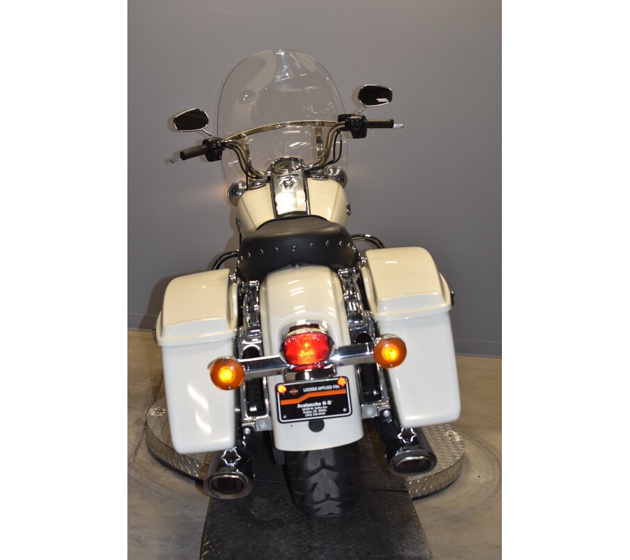 2015 Harley-Davidson Road King Classic