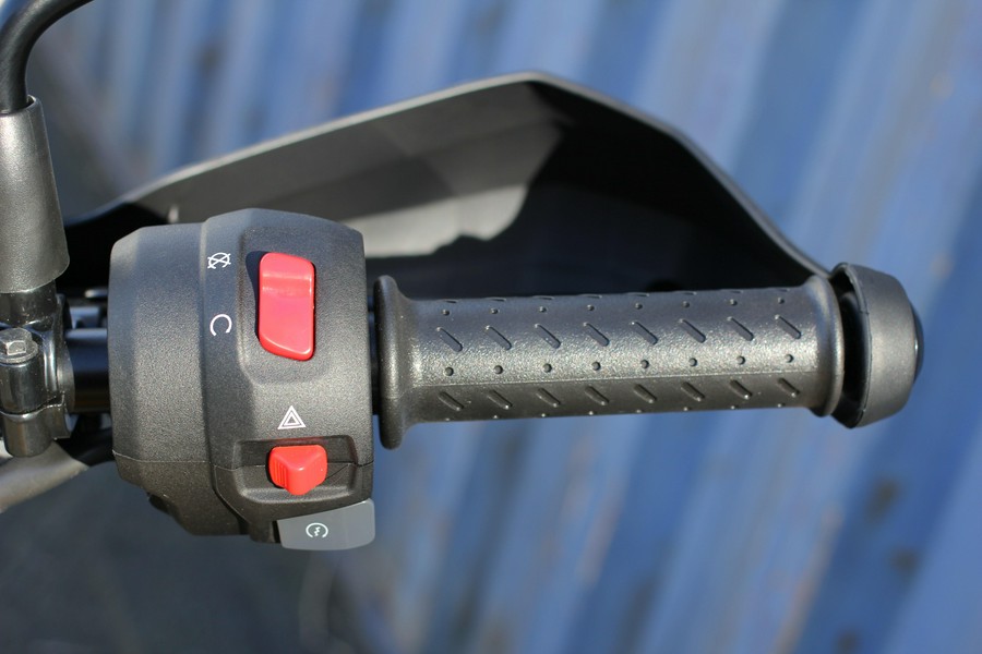 2026 Triumph Scrambler 400 XC