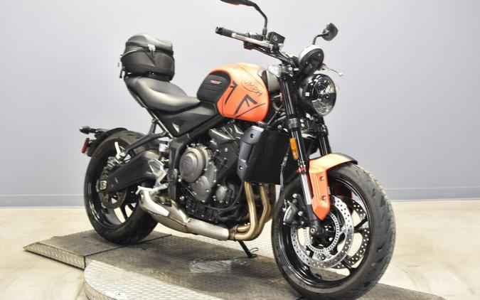 2023 Triumph Trident 660 Silver Ice Diablo Red