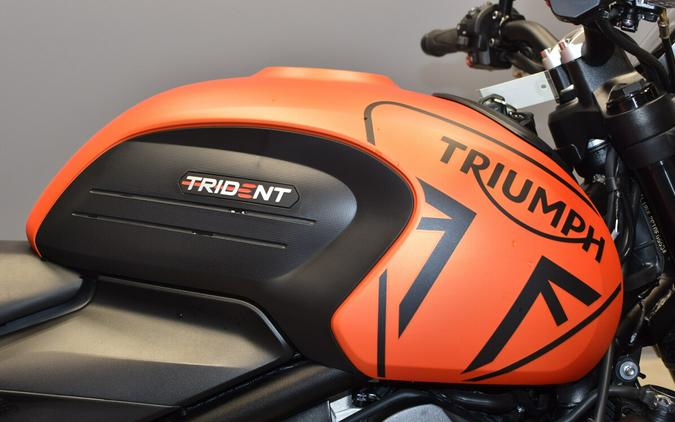 2023 Triumph Trident 660 Silver Ice Diablo Red