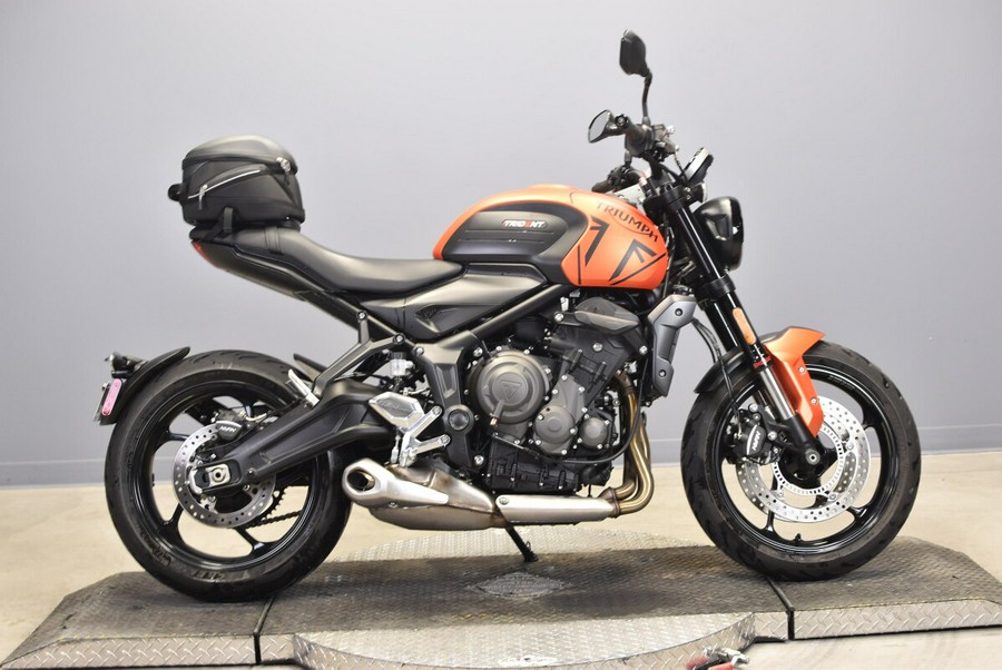 2023 Triumph Trident 660 Silver Ice Diablo Red