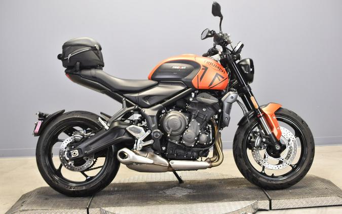2023 Triumph Trident 660 Silver Ice Diablo Red