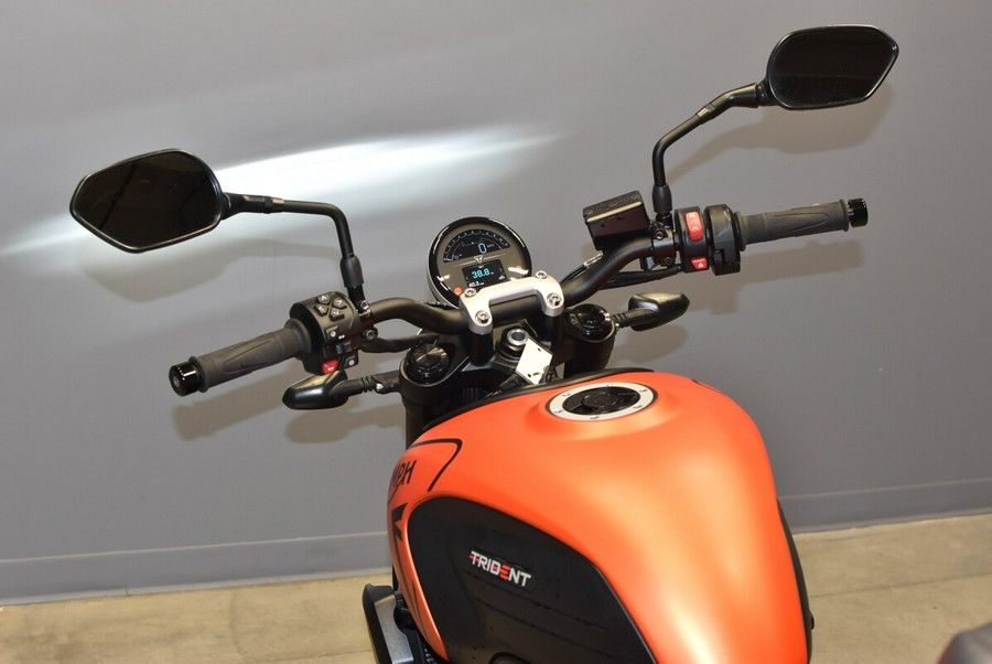 2023 Triumph Trident 660 Silver Ice Diablo Red