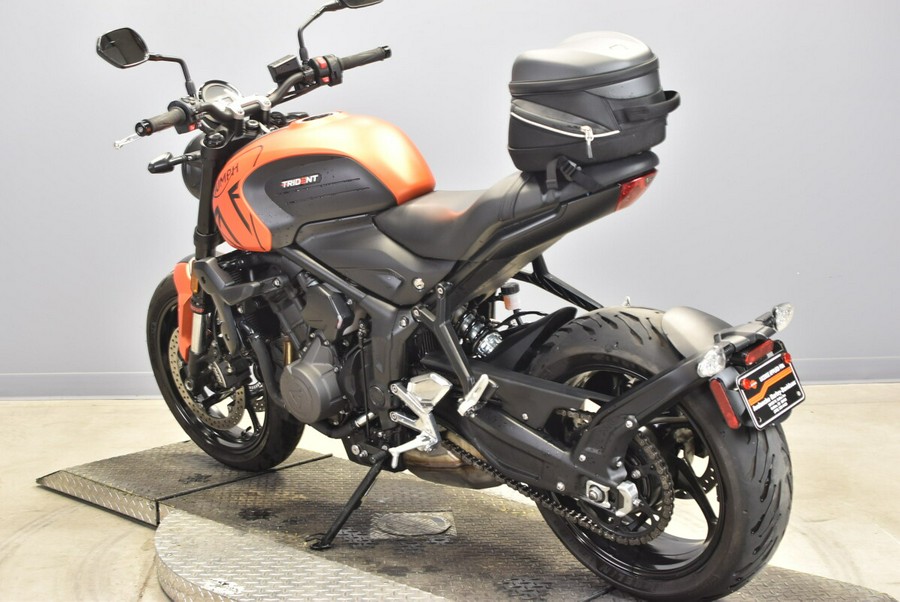 2023 Triumph Trident 660 Silver Ice Diablo Red