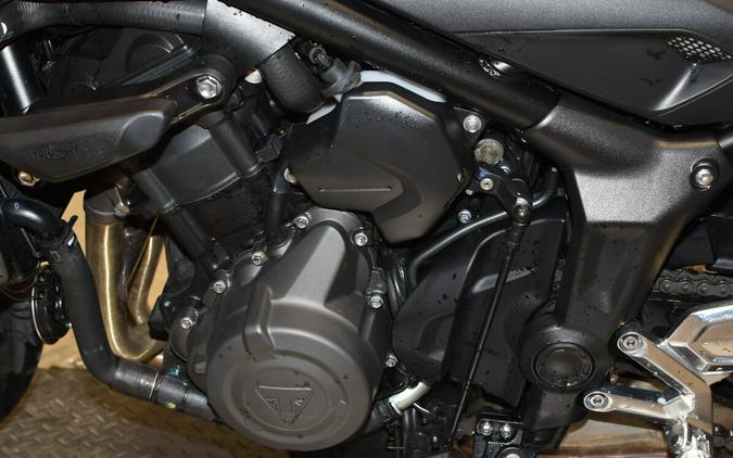 2023 Triumph Trident 660 Silver Ice Diablo Red