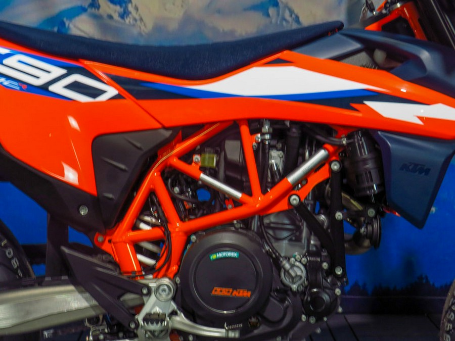 2023 KTM 690 SMC R