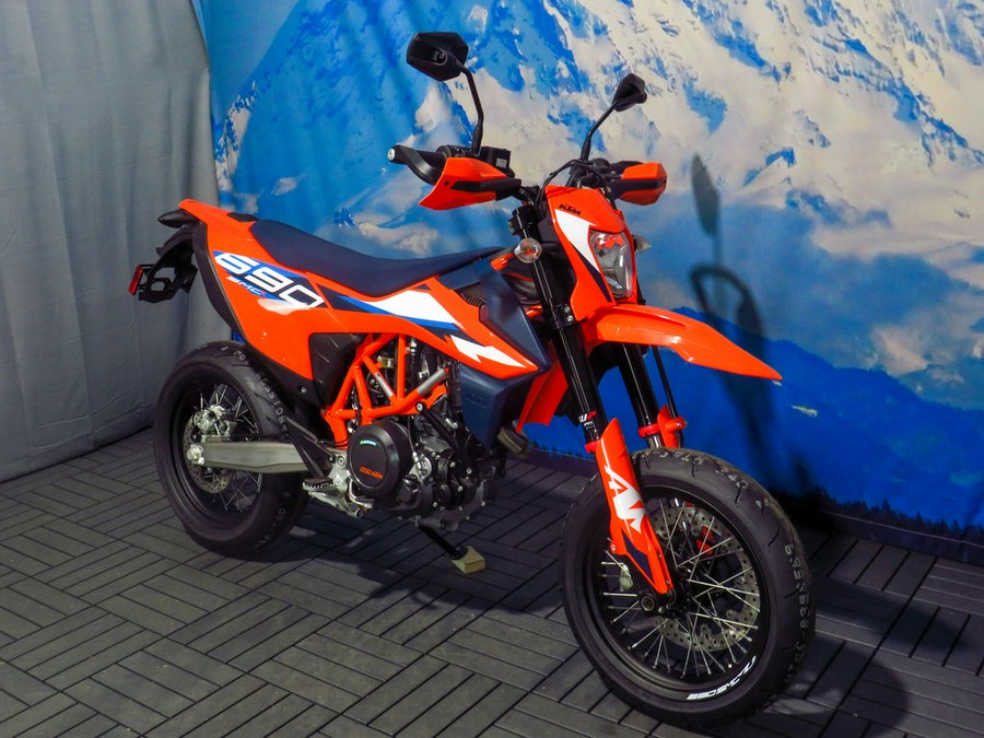 2023 KTM 690 SMC R