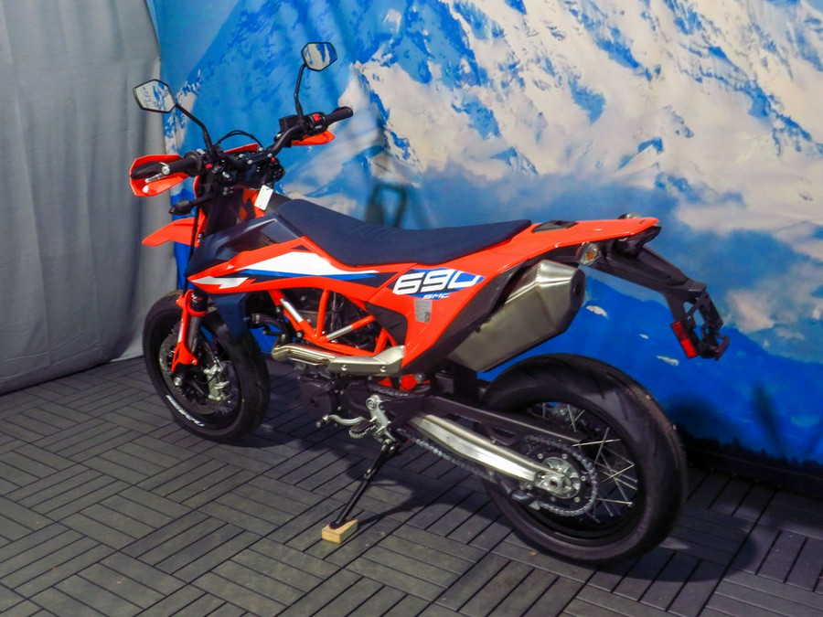 2023 KTM 690 SMC R