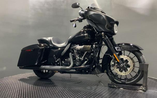 2018 Harley-Davidson® FLHXS - Street Glide® Special