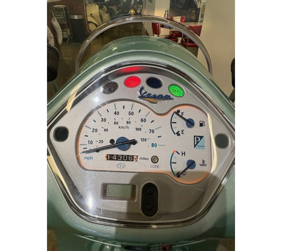 2005 Vespa Granturismo 200