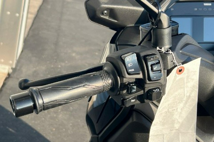 2025 Yamaha XMAX