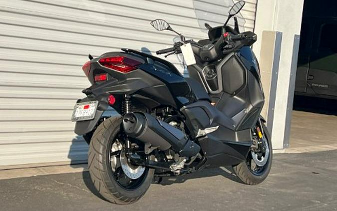 2025 Yamaha XMAX