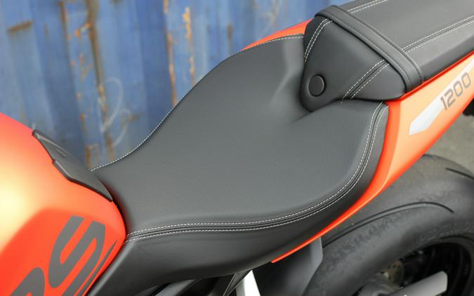 2023 Triumph Speed Triple 1200 RS