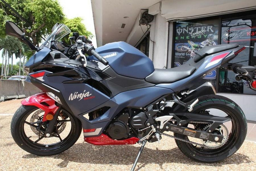 2026 Kawasaki Ninja 500 ABS Metallic Matte Twilight Blue