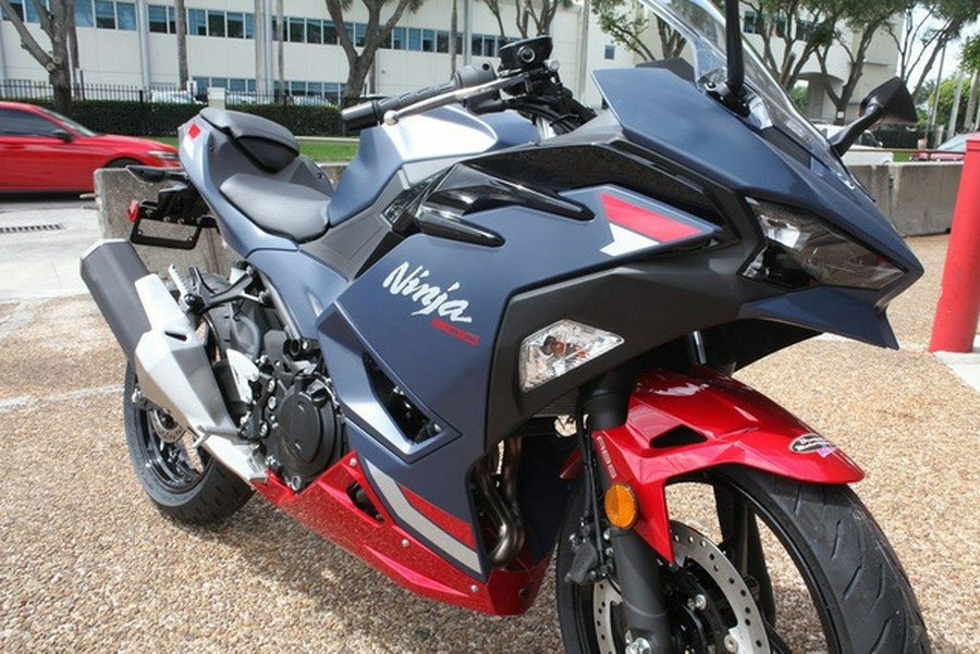 2026 Kawasaki Ninja 500 ABS Metallic Matte Twilight Blue