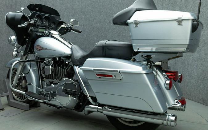 2011 HARLEY DAVIDSON FLHTCU ELECTRA GLIDE ULTRA CLASSIC