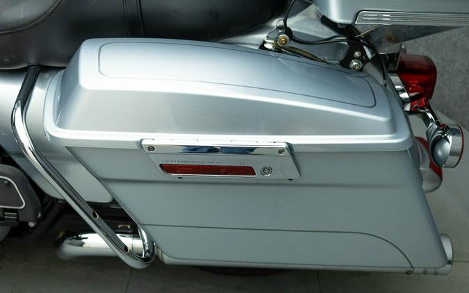 2011 HARLEY DAVIDSON FLHTCU ELECTRA GLIDE ULTRA CLASSIC