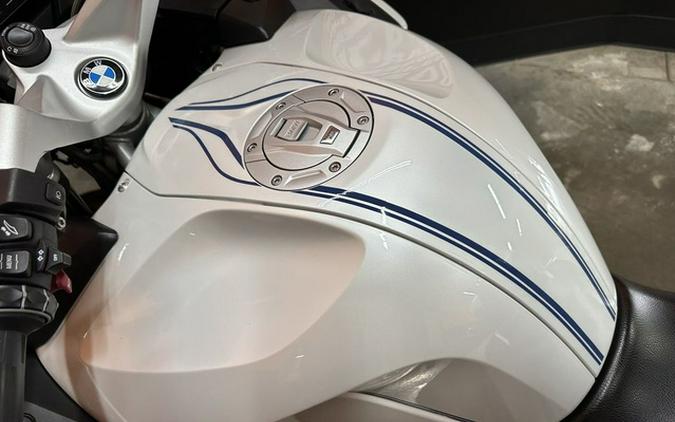 2022 BMW R 1250 RT 719 Mineral White Metallic