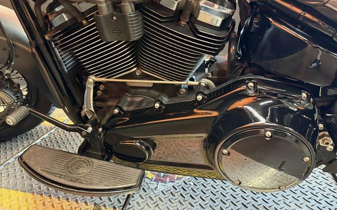 2018 Harley-Davidson Softail FLHC - Heritage Classic