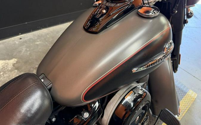 2018 Harley-Davidson Softail FLHC - Heritage Classic